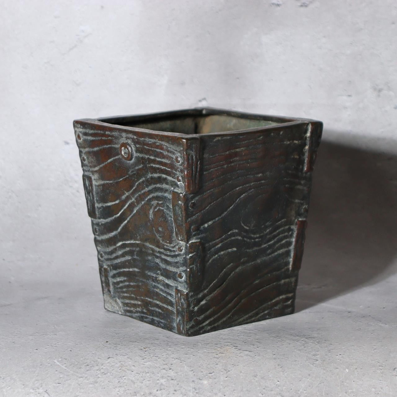 Japanese Meiji -Taisho Bronze Square Vase by Tsuda Shinzui — Mokume Texture0