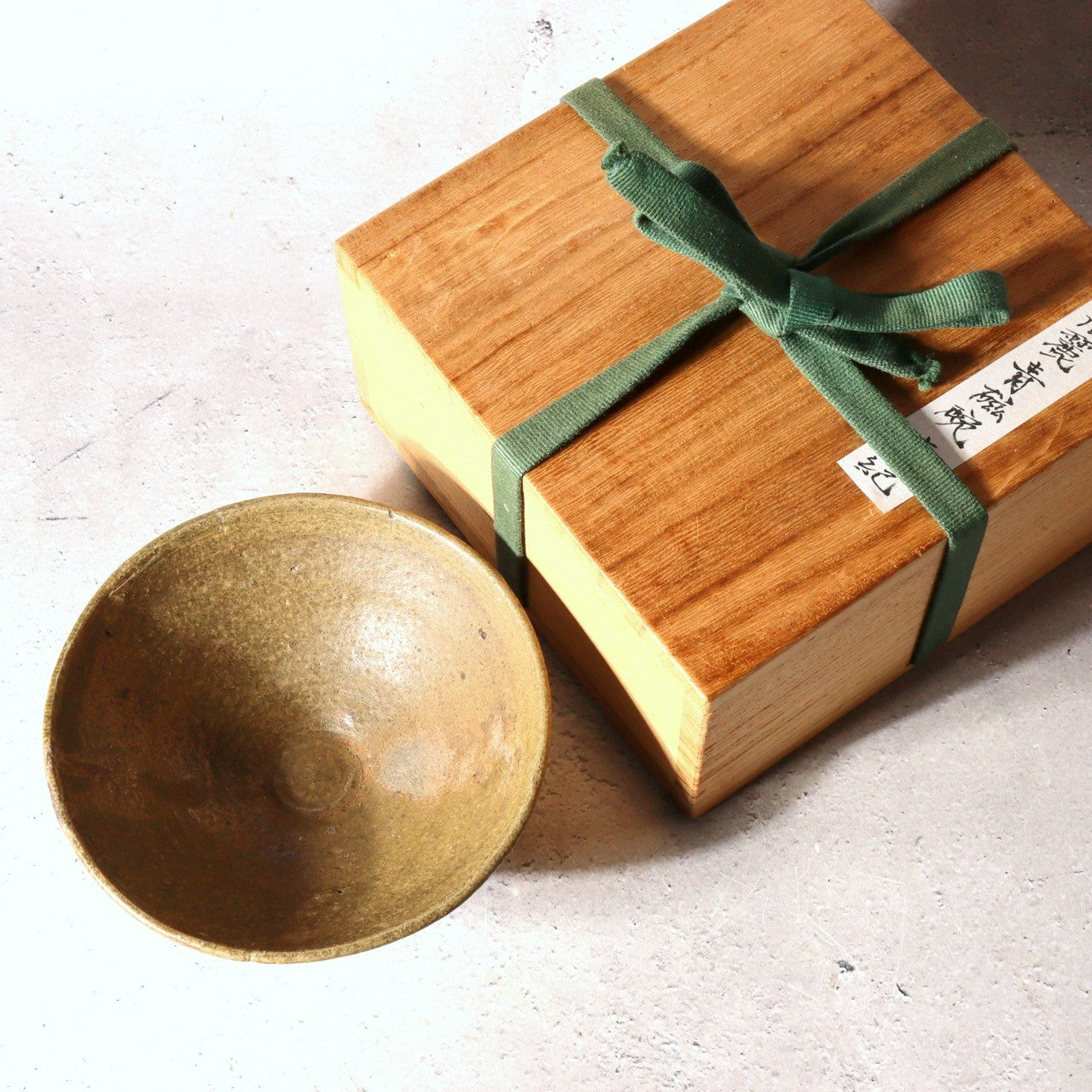 Korean Antique Celadon Bowl Goryeo Dynasty 12th–13th Century 13.2cm Box KRS1814