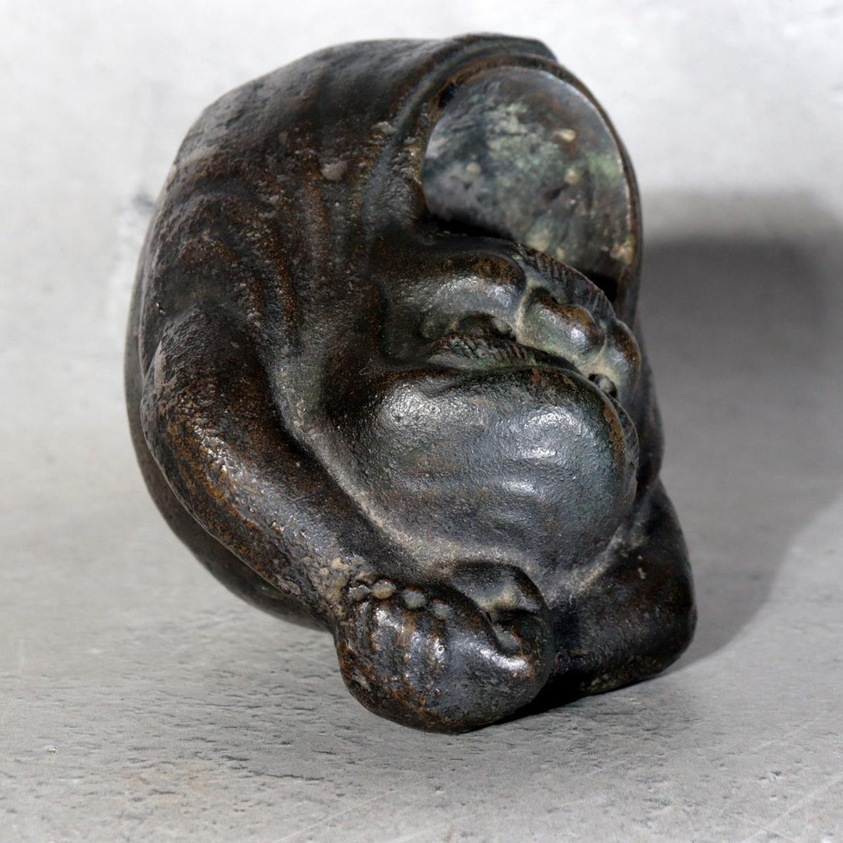Vintage Japanese Bronze Yawning Daruma Figurine Ashtray Incense Burner Heavy11
