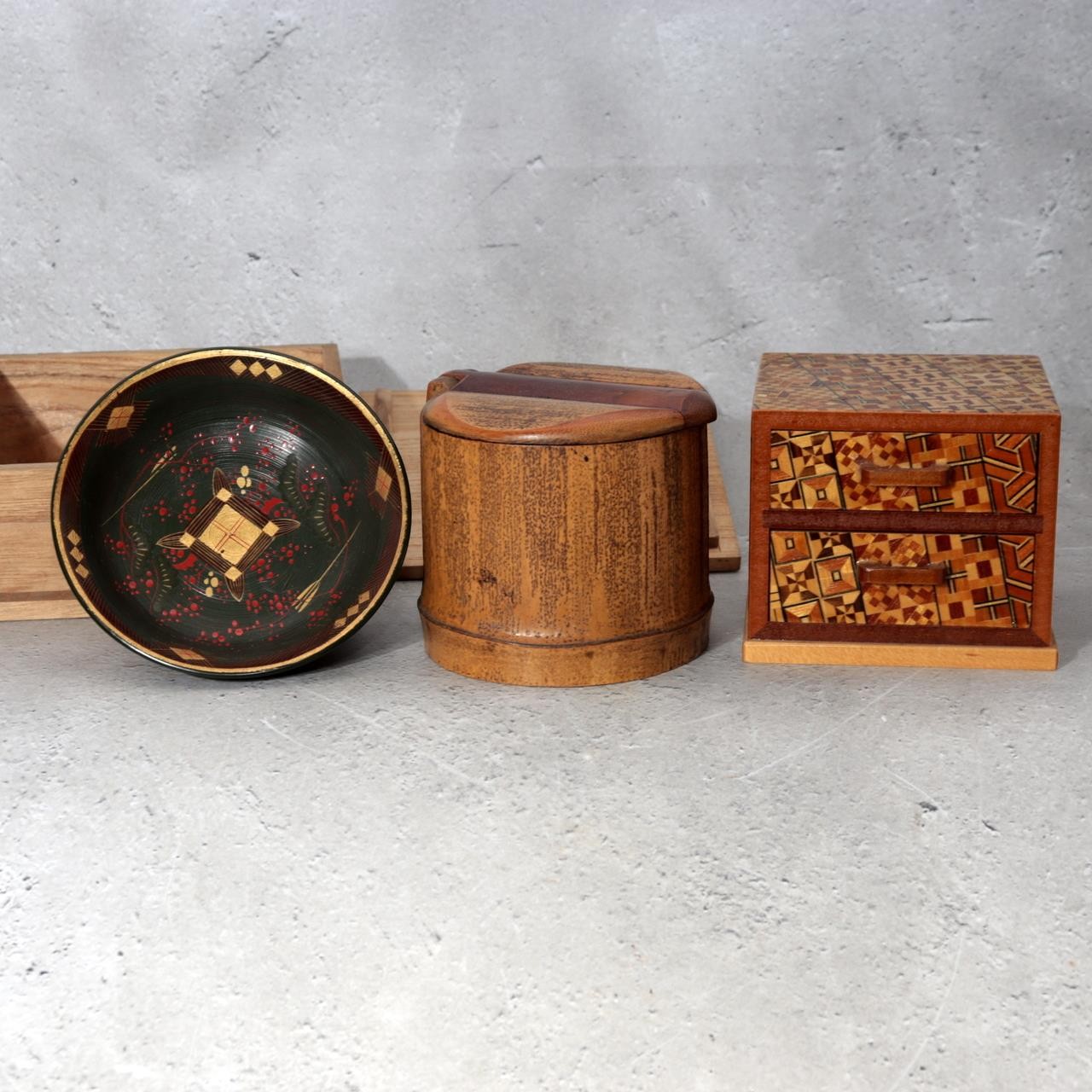 Vintage Japanese Bamboo Lidded Box Hakone Yosegi Chest Lacquer Sake Cup Set0
