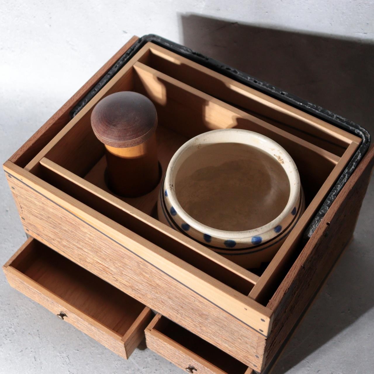 Japanese Wooden Tabako-bon Smoking Set Taimadera Temple Reclaimed Wood WO63810
