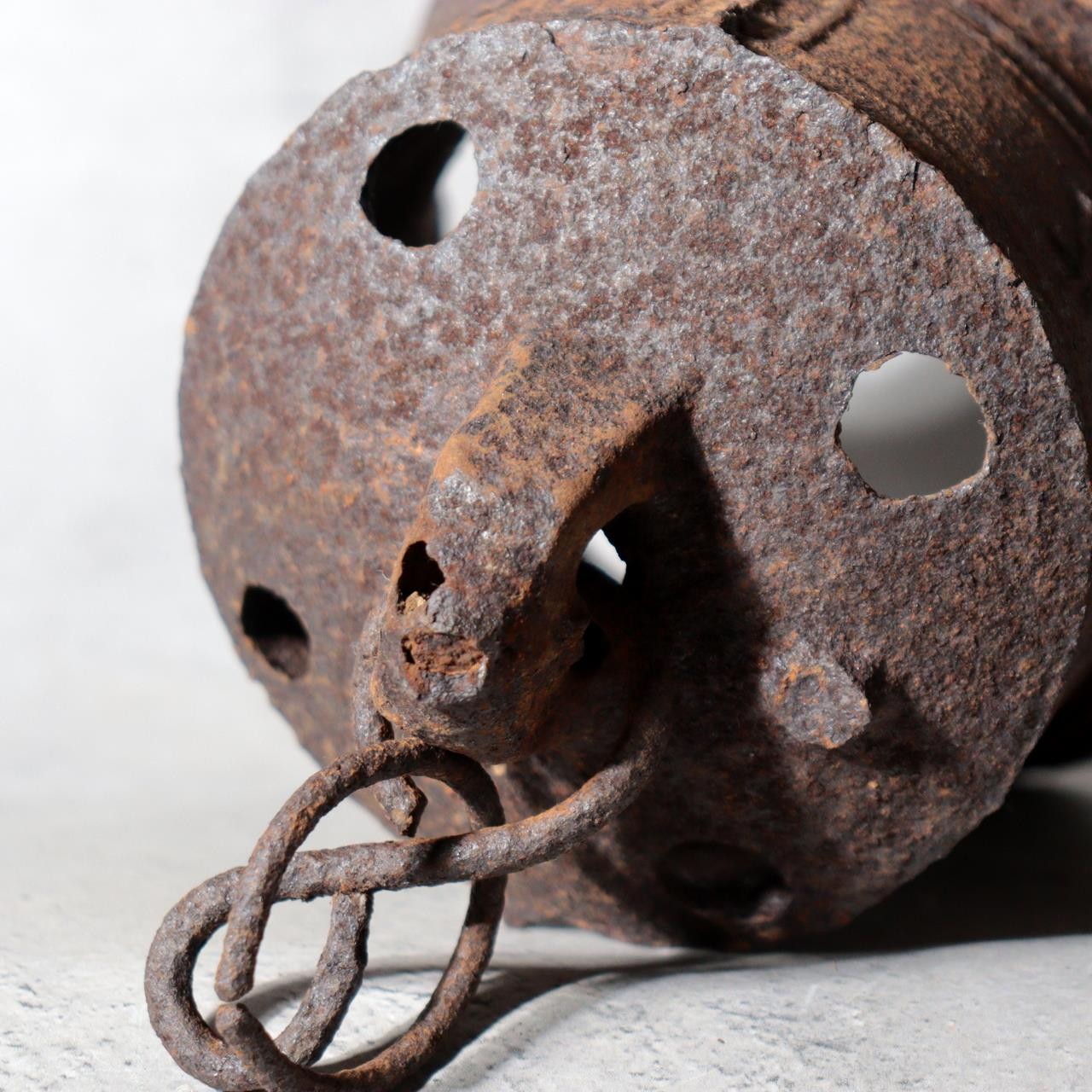 ●●　Antique Japanese Cast Iron Hanging Bell with Raised Kanji Characters BOSa6310