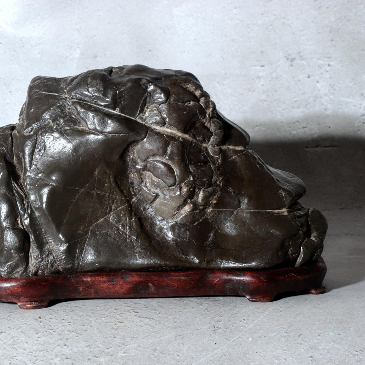 Japanese Suiseki Viewing Stone Mountain Island Shape Wooden Base8