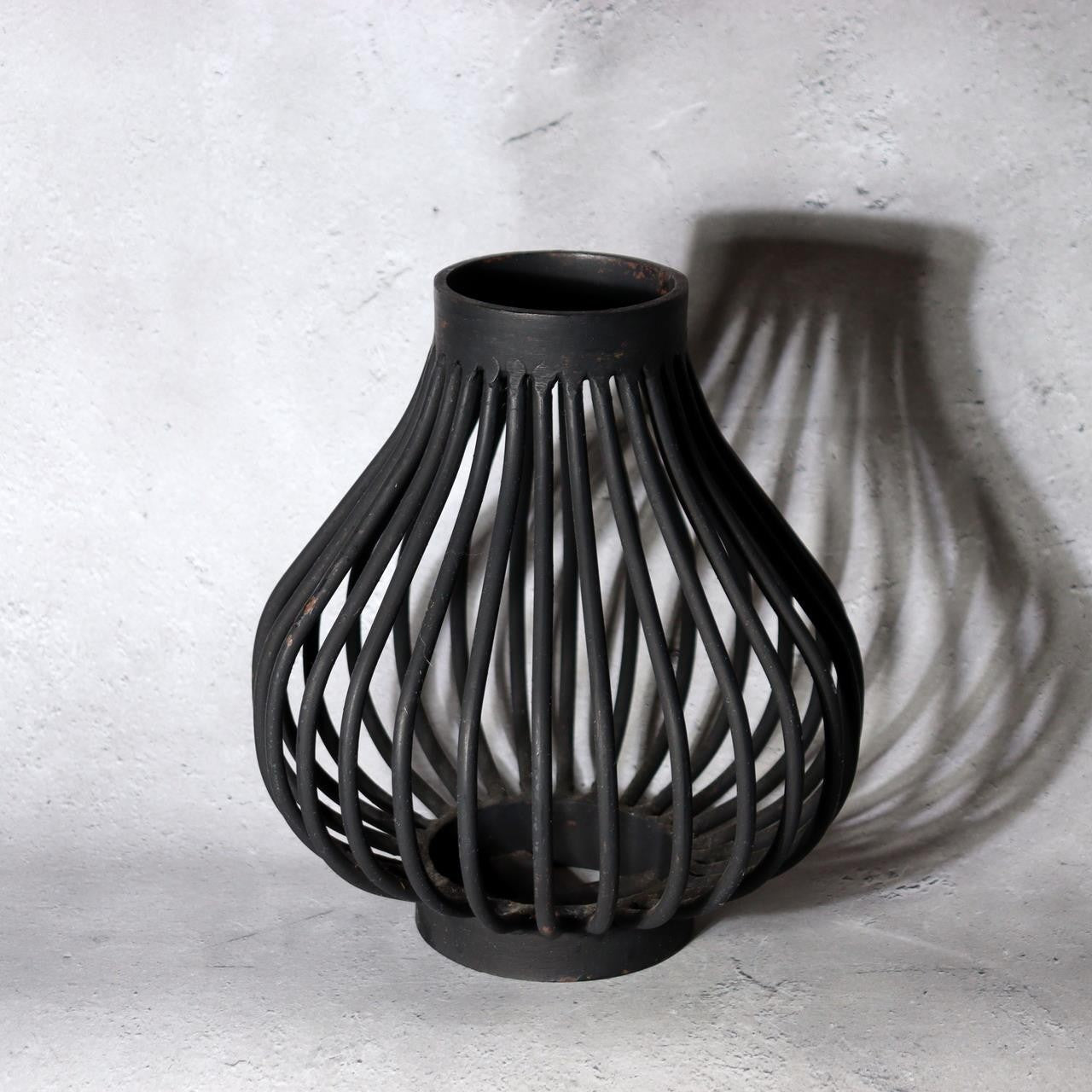 Artistic Japanese Iron Vase "Paris no Mado" (Window of Paris) - Modernist Ikeban4