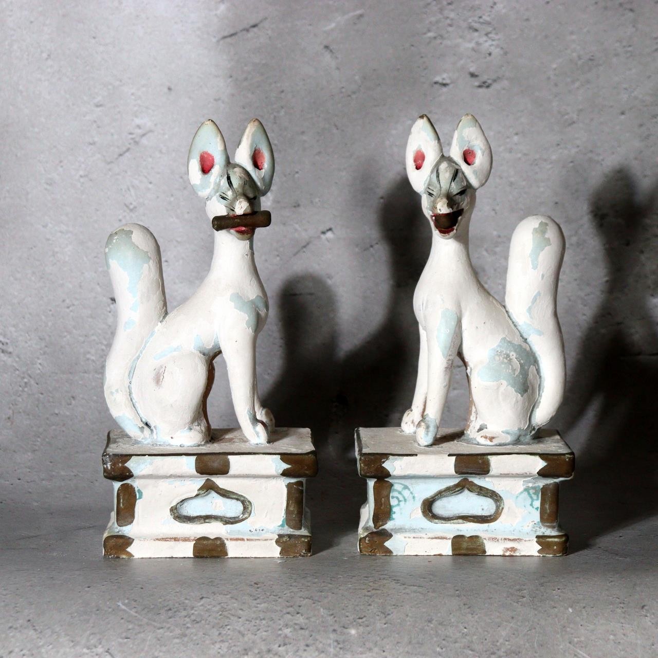 Pair of Vintage Japanese Clay Inari Fox Statues Traditional Gofun Finish Temple5