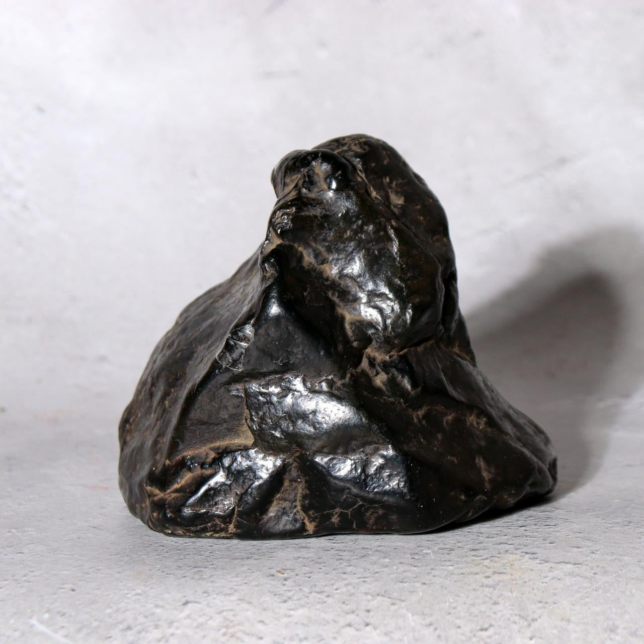 Japanese Suiseki Viewing Stone Black Mountain Peak Yamagata-ishi White Veins5