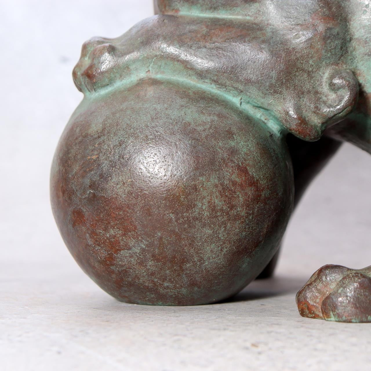 Vintage Japanese Cast Bronze Shishi Lion Statue Tama-tori Guardian Dog 4.2kg9