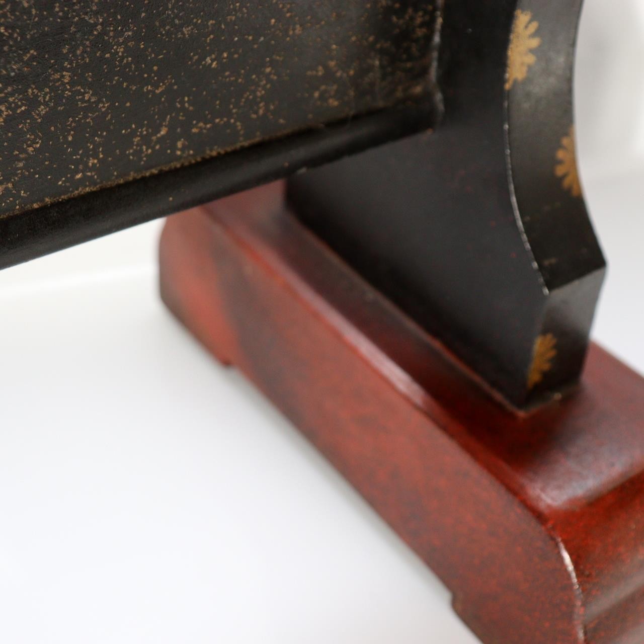 Japanese Black Lacquer Sword Stand - Maki-e Tsuba & Inaba Clan Crest SWR36111