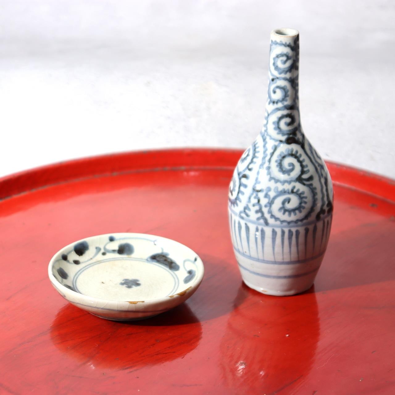 Antique Japanese Imari Sometsuke Set  Tako Karakusa Slender Vase & Kozara Plate0