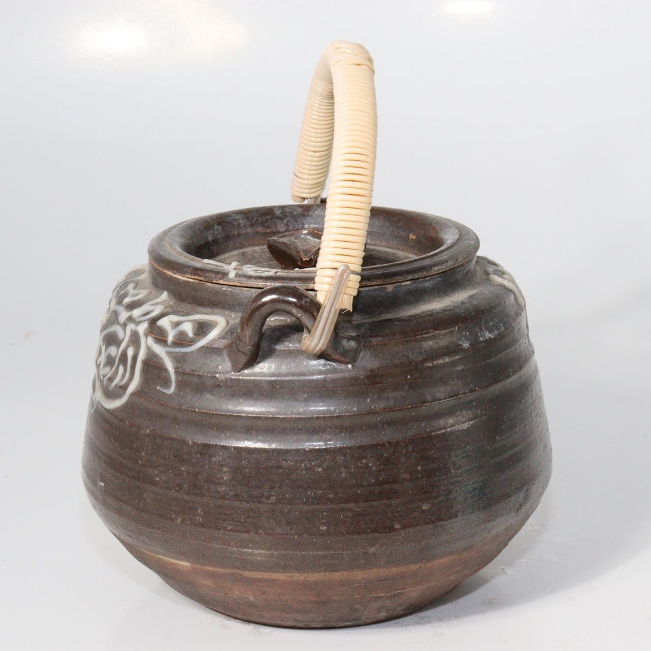 Japanese Mashiko Ware Ceramic Teapot Dark Brown Glaze Slip Motif PCP1462