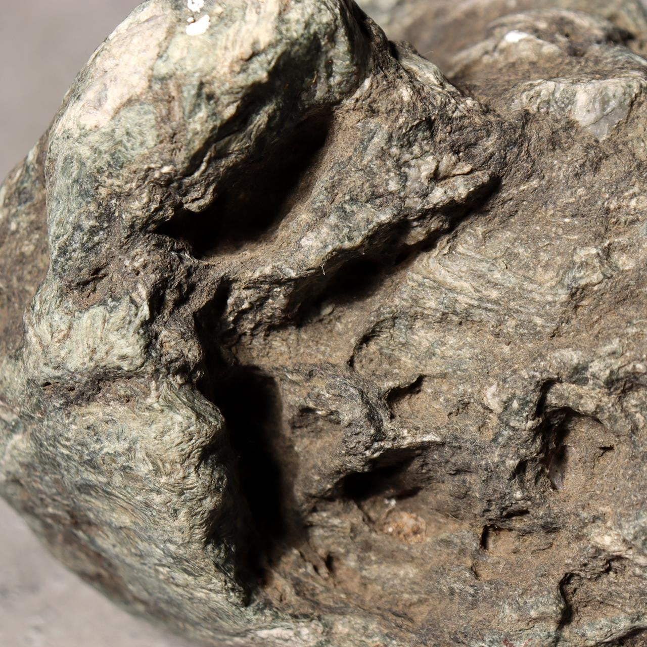 Japanese Suiseki Viewing Stone Green Sanba Chlorite Mountain Landscape 4.2kg7