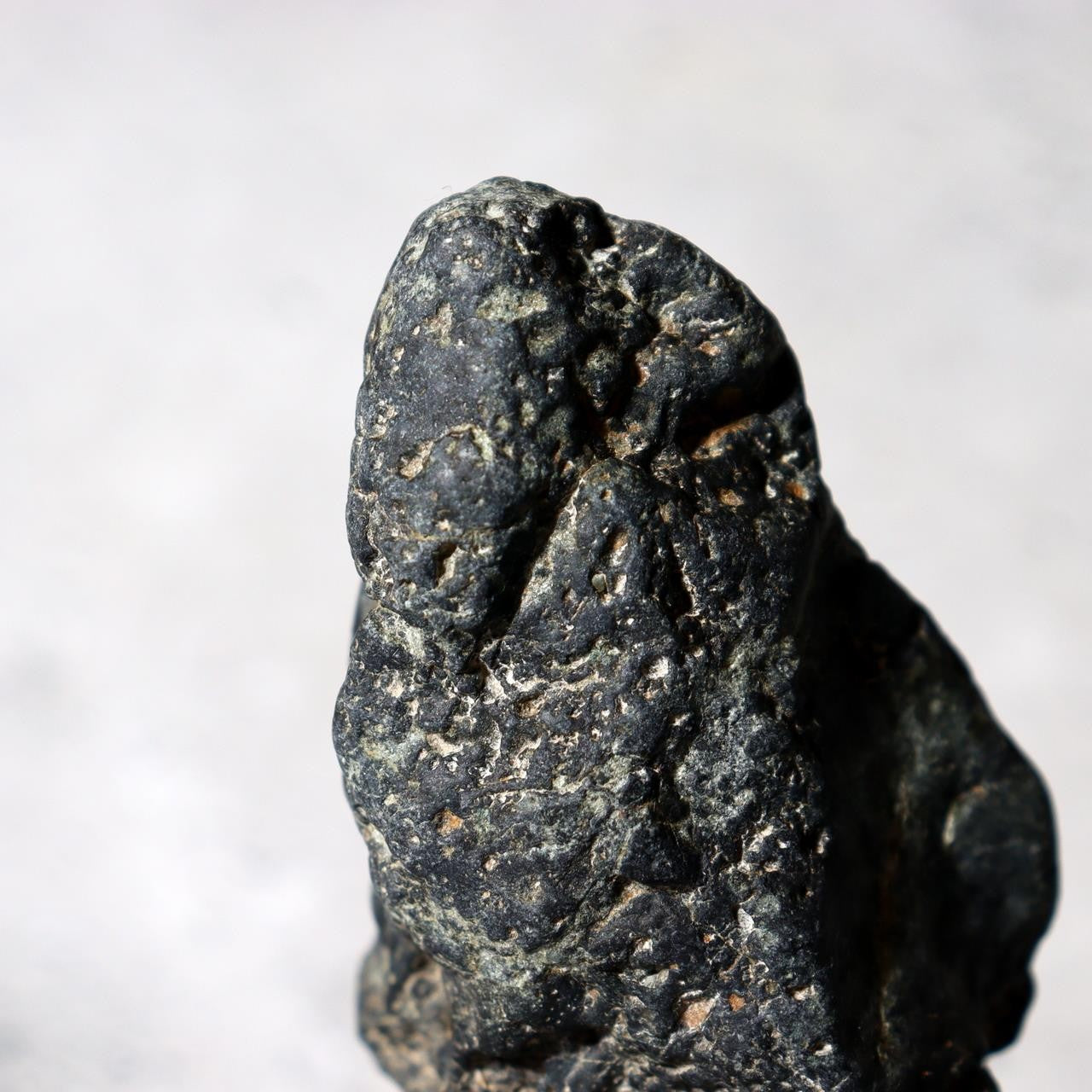 Japanese Suiseki Viewing Stone Standing Mountain Sugata-ishi Natural Formation10
