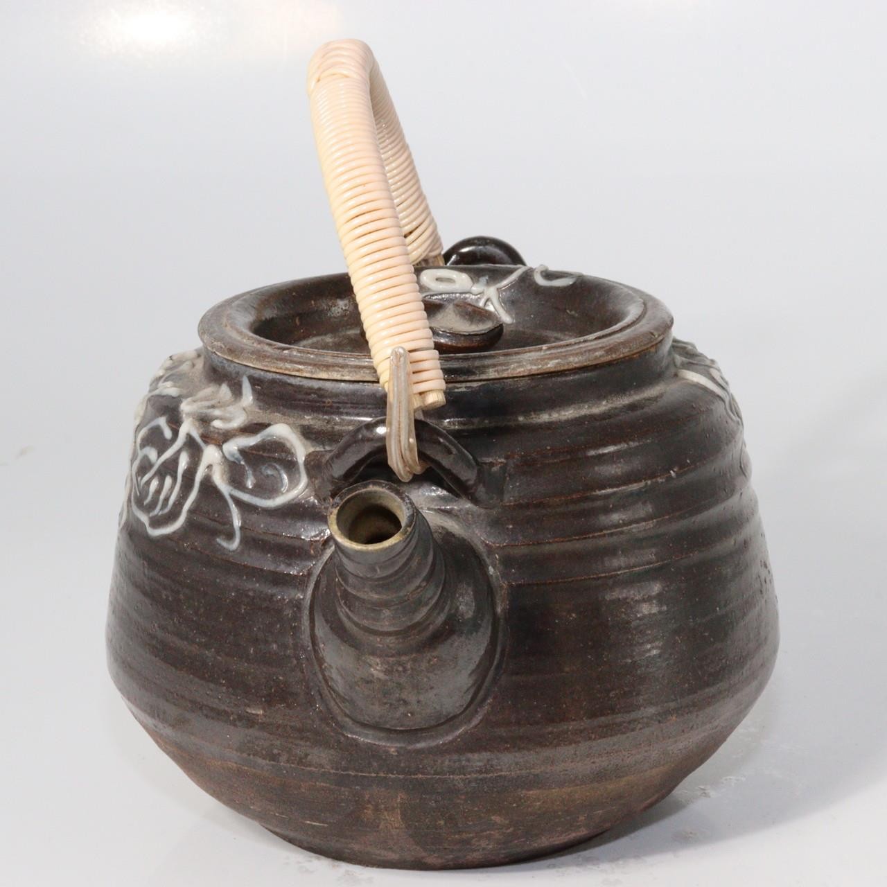 Japanese Mashiko Ware Ceramic Teapot Dark Brown Glaze Slip Motif PCP1463