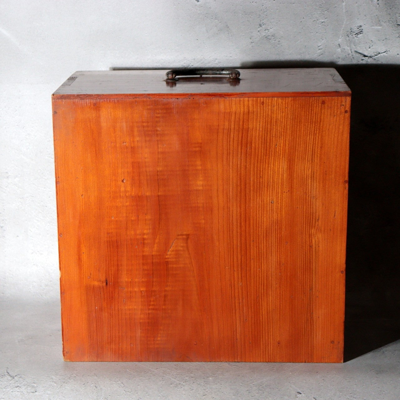 Showa Period Japanese Wooden Small Cabinet Tansu Figured Wood WO63310