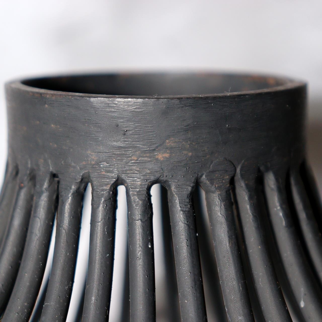 Artistic Japanese Iron Vase "Paris no Mado" (Window of Paris) - Modernist Ikeban8