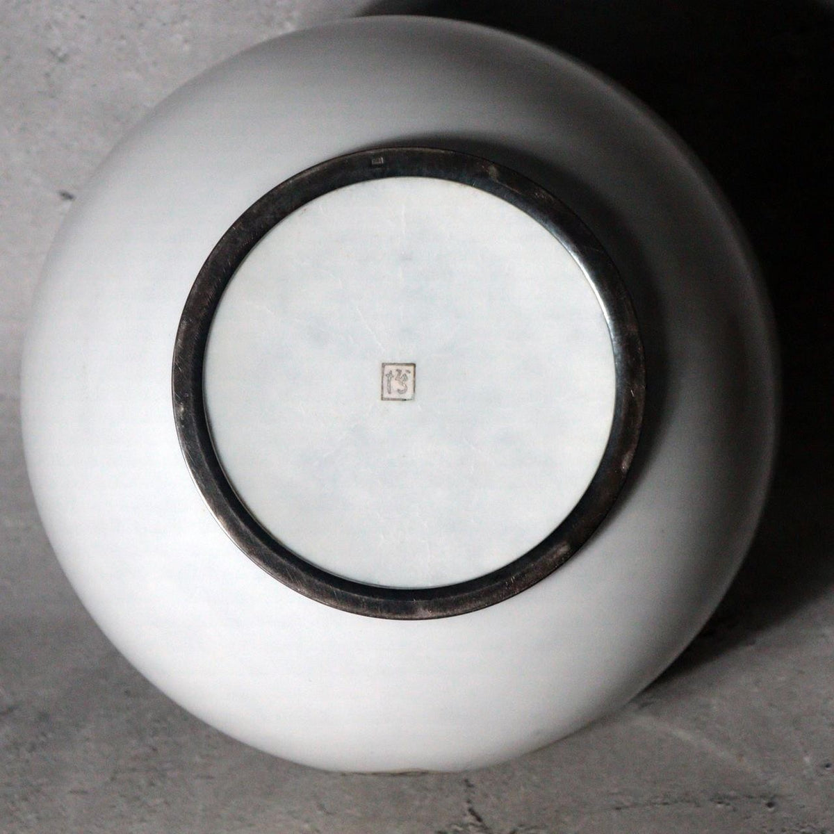 Japanese Cloisonne Enamel Silver Rim Vase Hiroaki Ota Abstract Motif Tomobako2