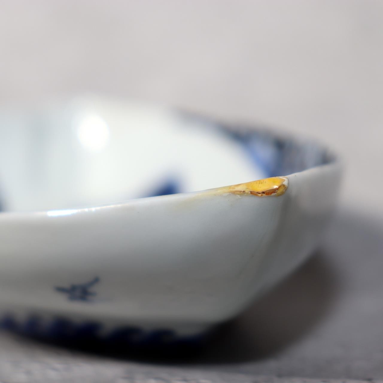 Antique Japanese Hirado Ware Porcelain Dish - Sometsuke Bakumatsu 17cm IP13510