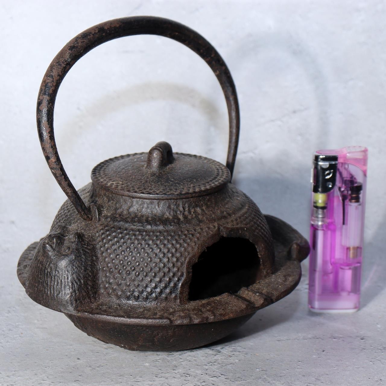 Authentic Nanbu Tekki Cast Iron Tanuki Ashtray Vintage Bunbuku Chagama Kettle3