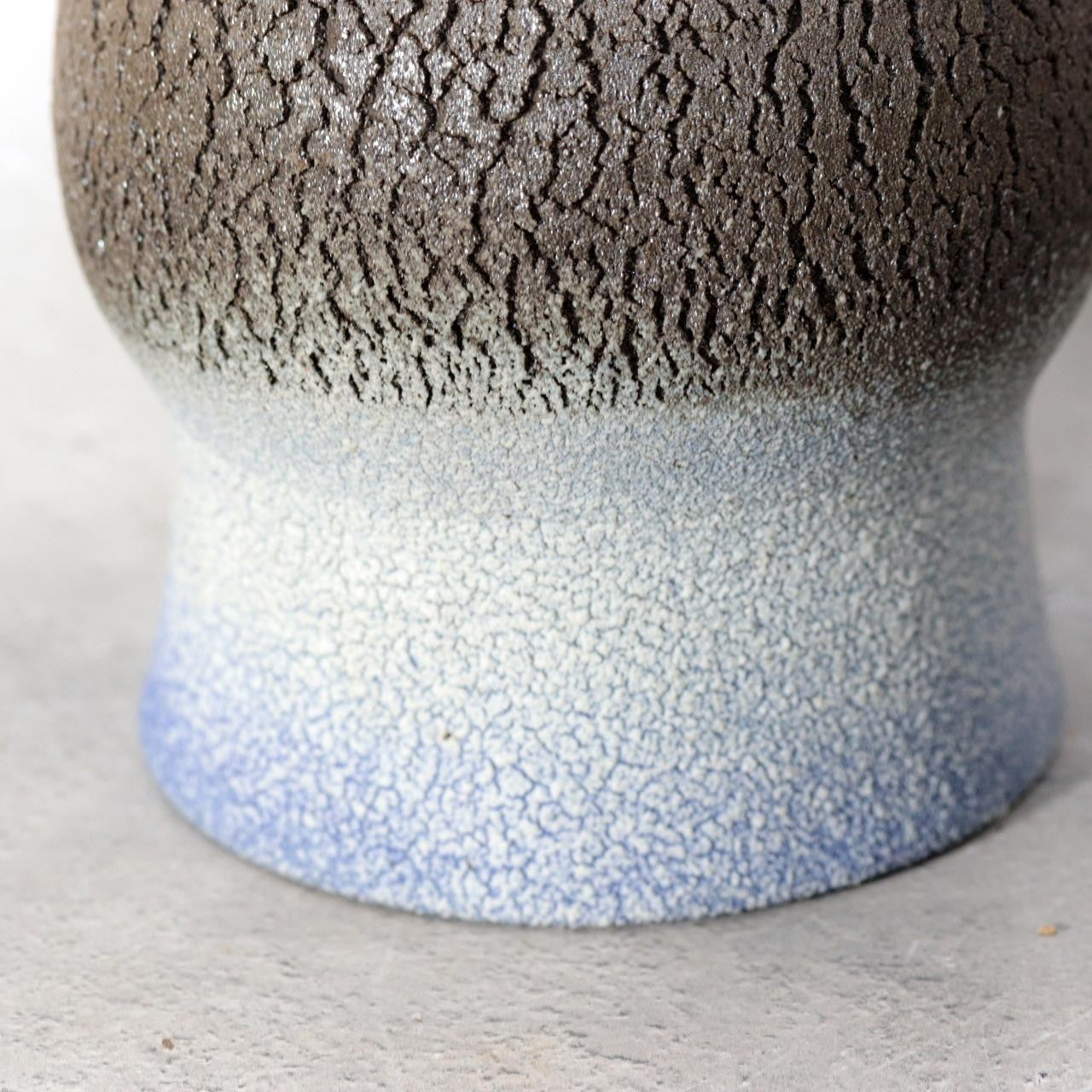 Japanese Studio Ceramic Mizusashi Water Jar Crawled Glaze Gradation pottery17