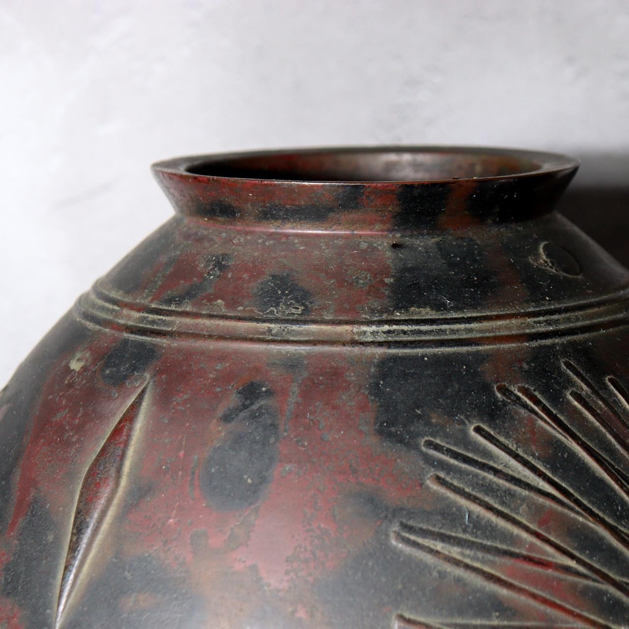 Vintage Japanese Mottled Purple Bronze Vase Signed Beisai Pine Cone Motif19
