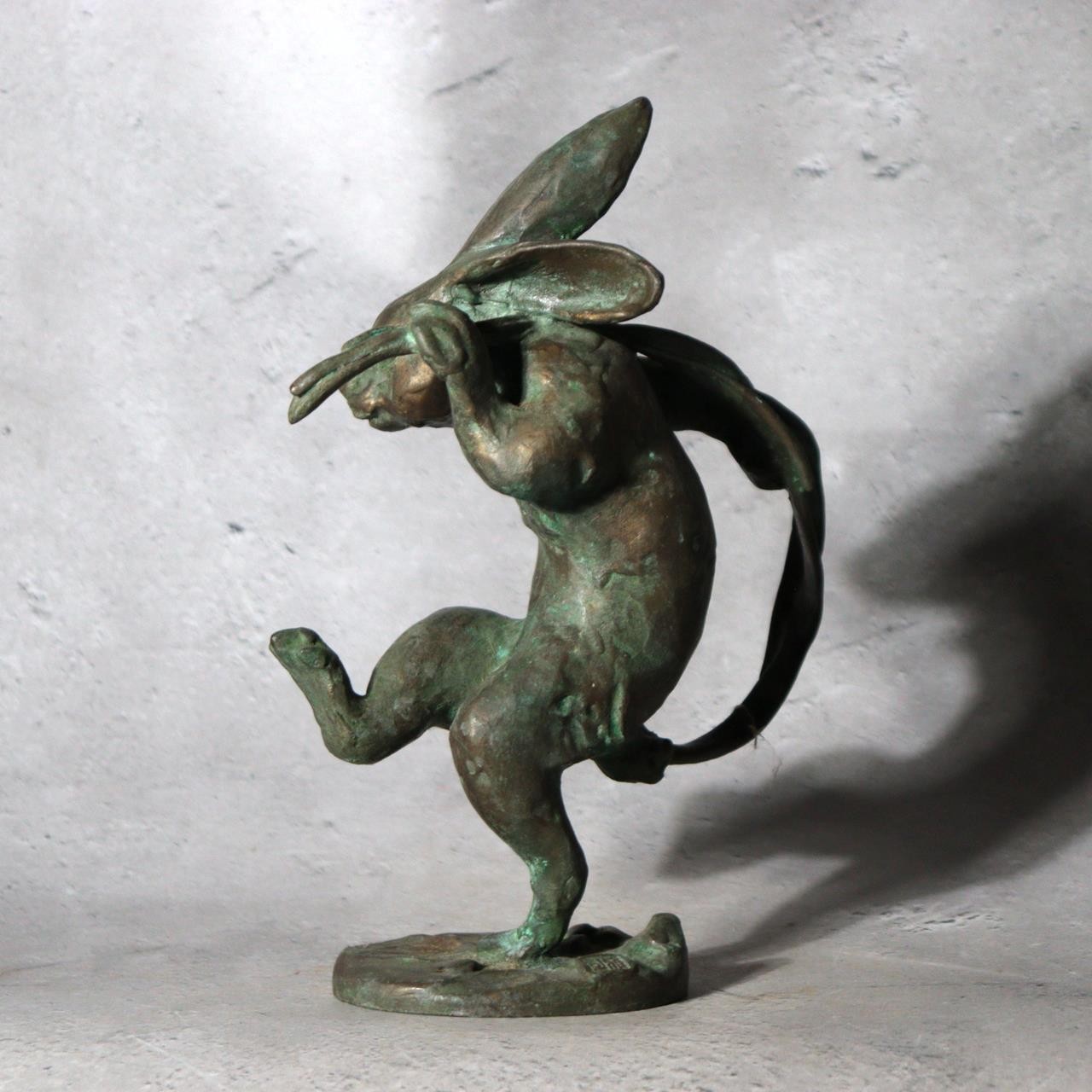 Japanese Bronze Rabbit Statue Masashi Natorigawa Dancing Pose BOSa651
