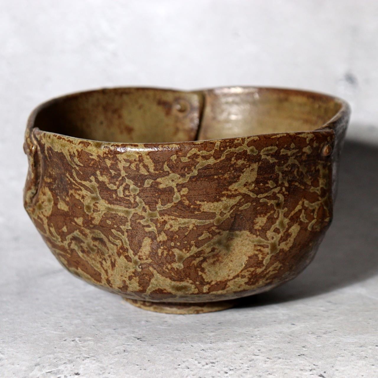 Unique Modern Japanese Studio Pottery Henkei Chawan Rivet-Like Tea Bowl 170g1