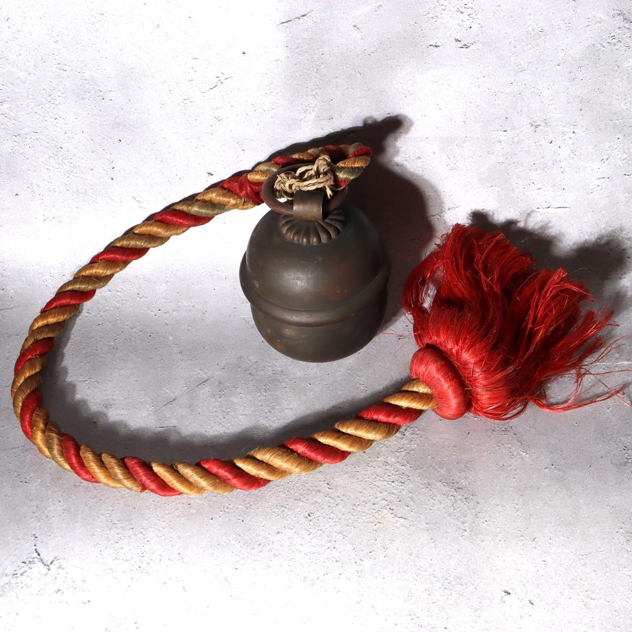 Japanese Vintage Shinto Suzu Bell with Braided Worship Rope Shrine Tassel 99cm9