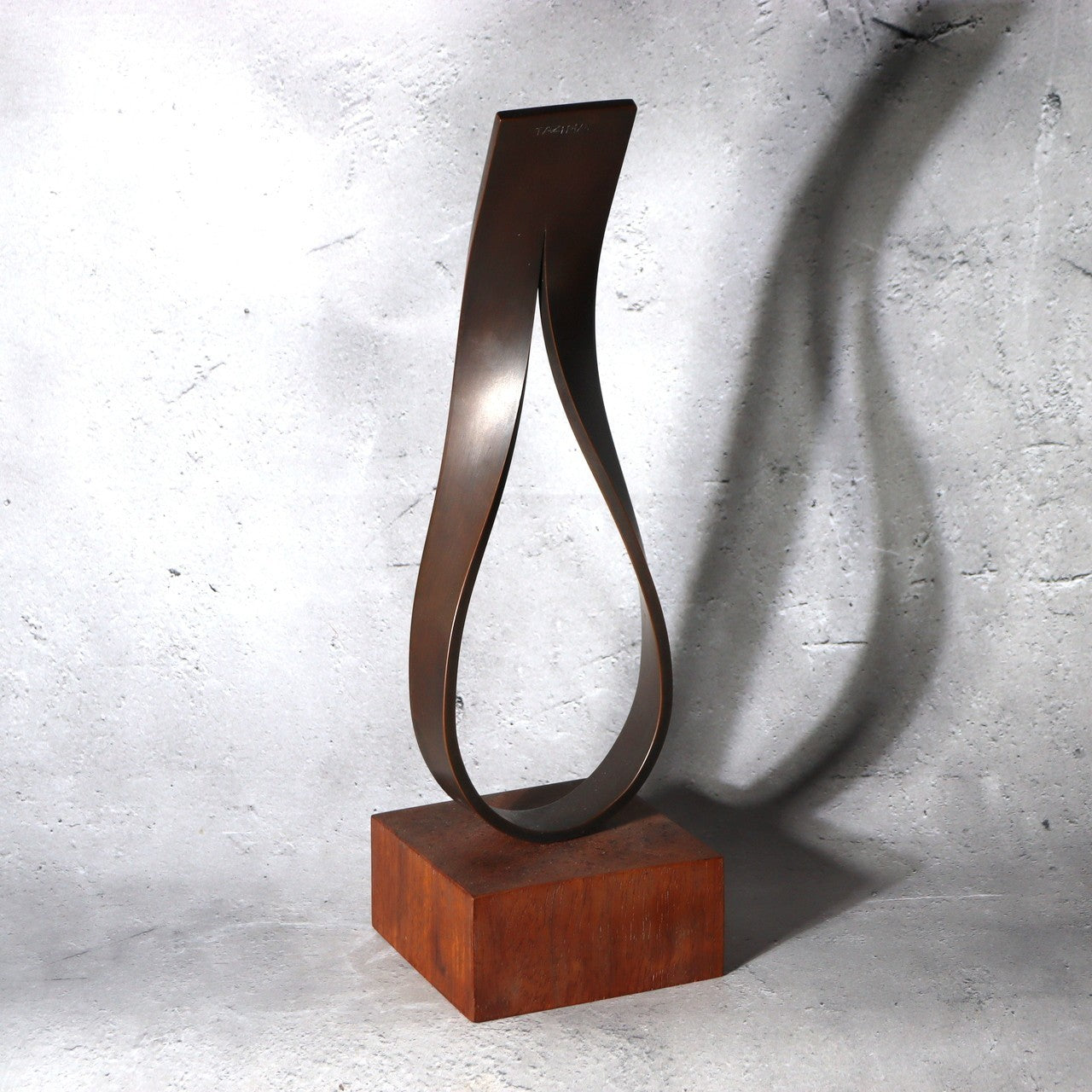 Vintage Artisan Signed "TAZIMA" Modern Abstract Bronze Sculpture - Late Showa0