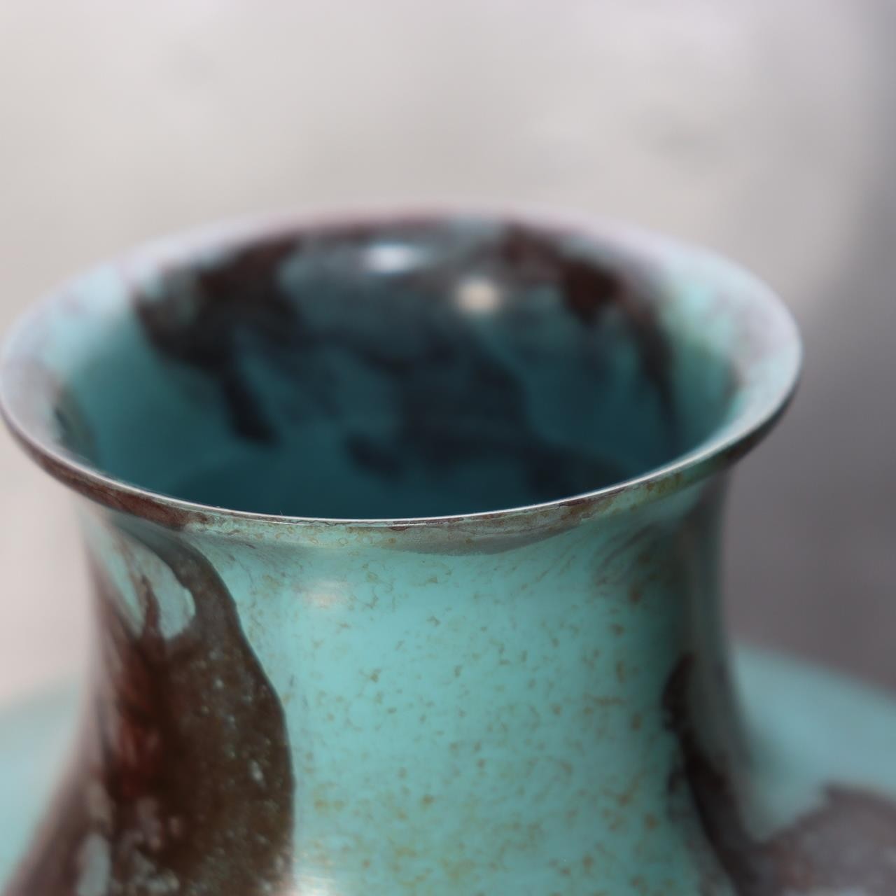 Japanese Cast Bronze Vase - Houn (Masaya Hasegawa) - Turquoise Marble Design9