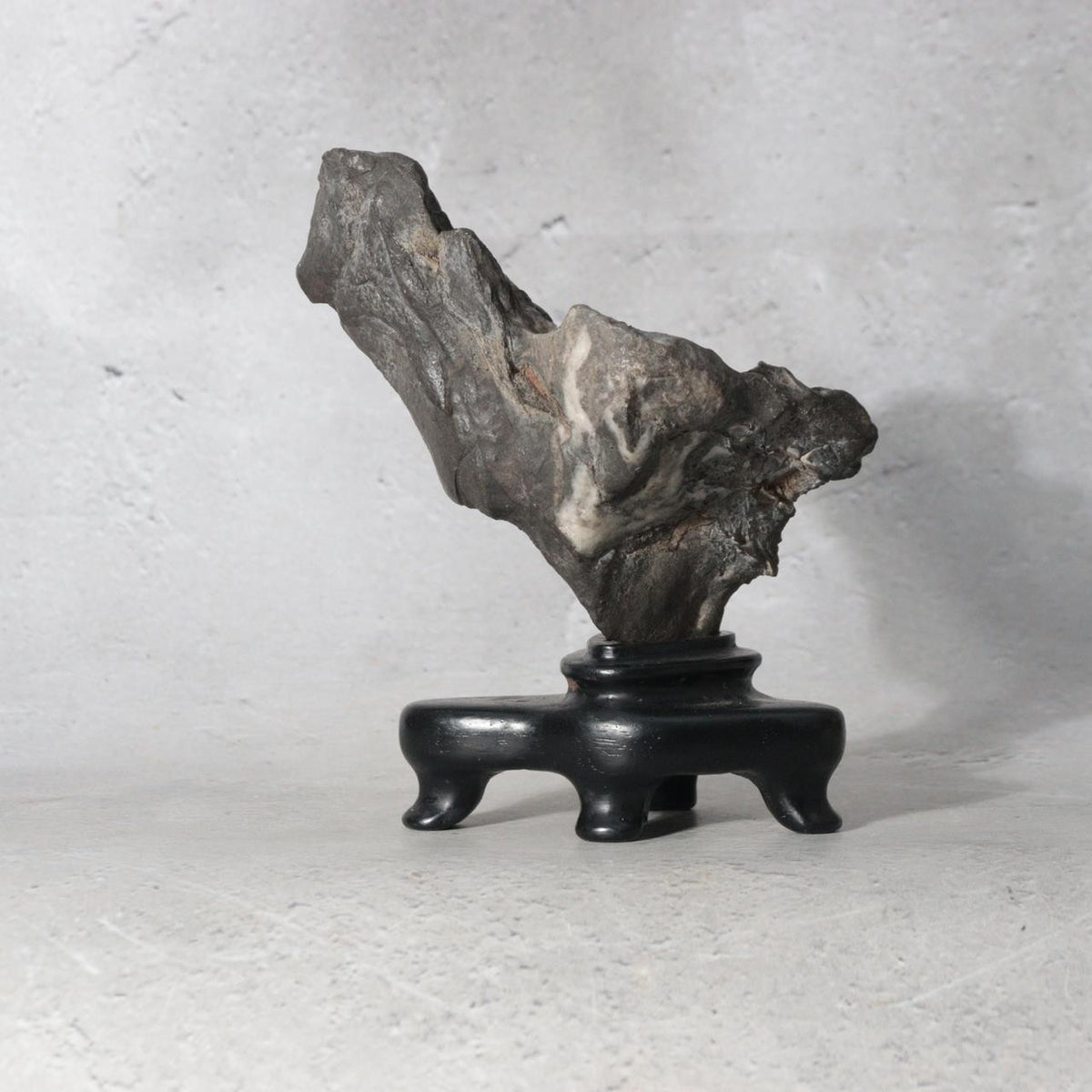 Vintage Japanese Suiseki Viewing Stone Bonsai Display with Wooden Daiza Base0