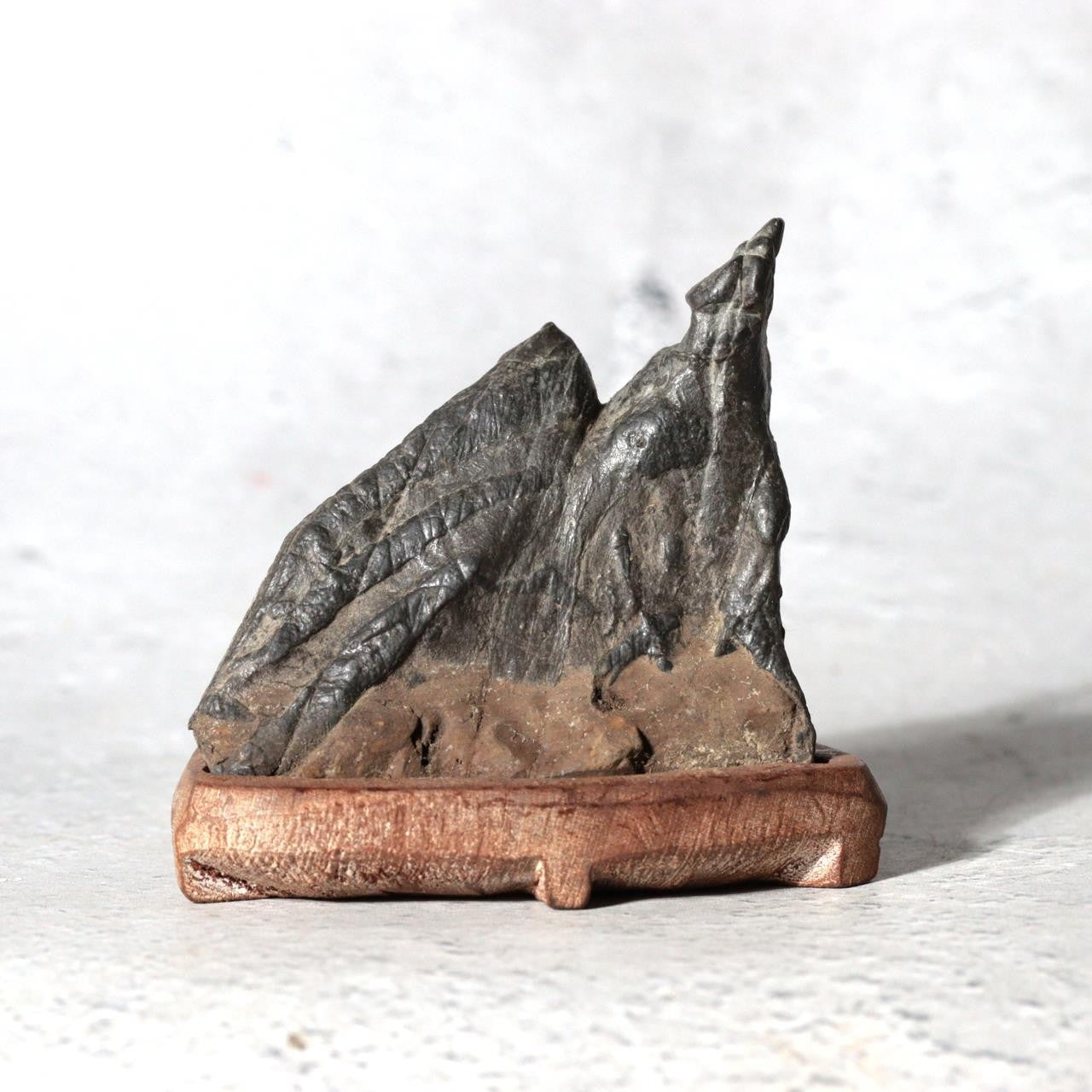 Japanese Suiseki Viewing Stone Miniature Mountain Scholar Rock SS2361