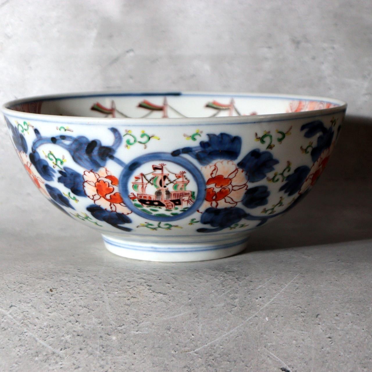 Late Edo Imari Iroe Porcelain Bowl Plate Nanbanjin Foreigners Ships PV3162