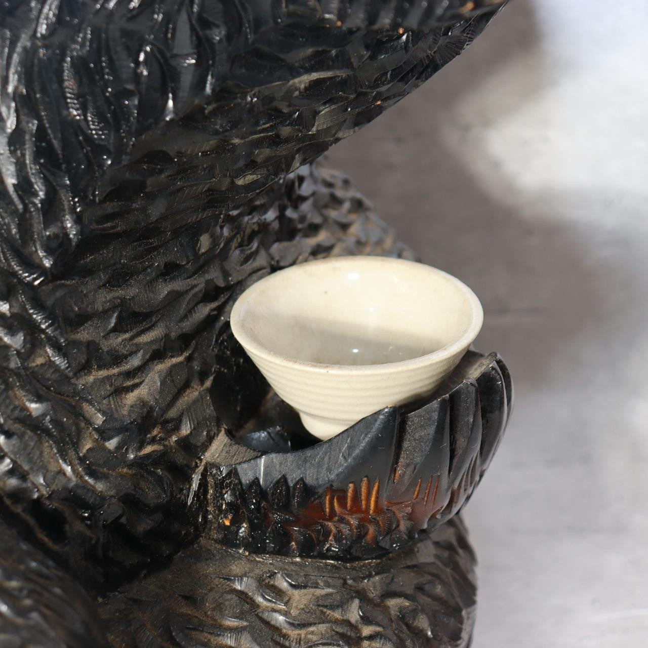 Huge Japanese Ainu Wood Carved Bear - Kibori Kuma holding Sake Cup 4.3kg WO5833