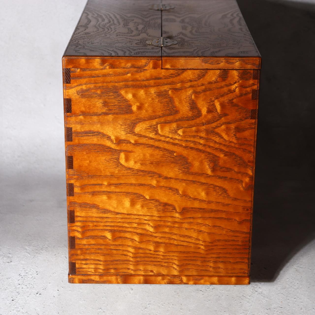 Fine Japanese Haribako - Rare "Tamamoku" Burl & Tiger Grain Wood Sewing Box4