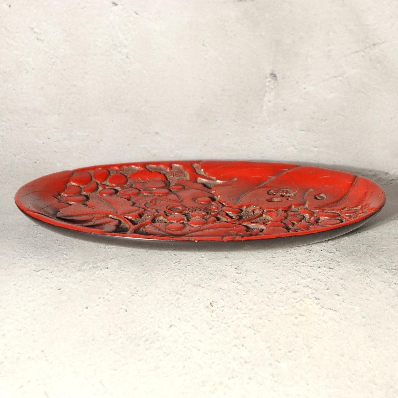 Japanese Vintage Carved Wood Lacquer Tray Tsuishu Red Grapes Design Small WO51216
