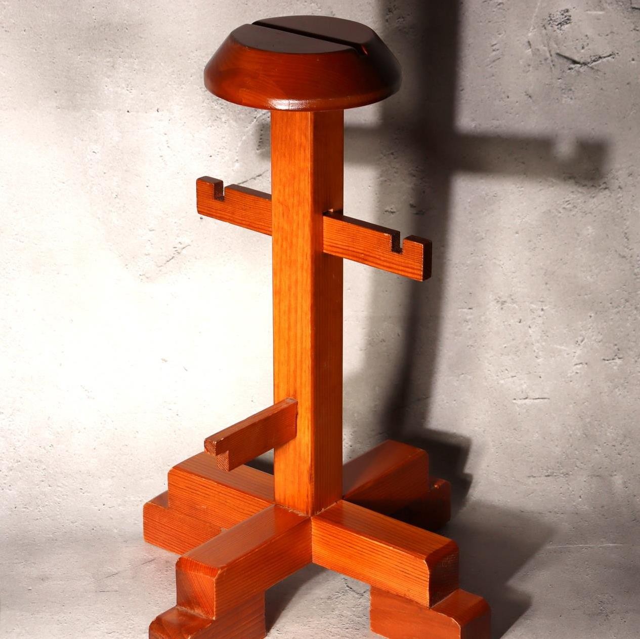 Vintage Japanese Wooden Kabuto Samurai Helmet Display Stand Armor Base WO5401