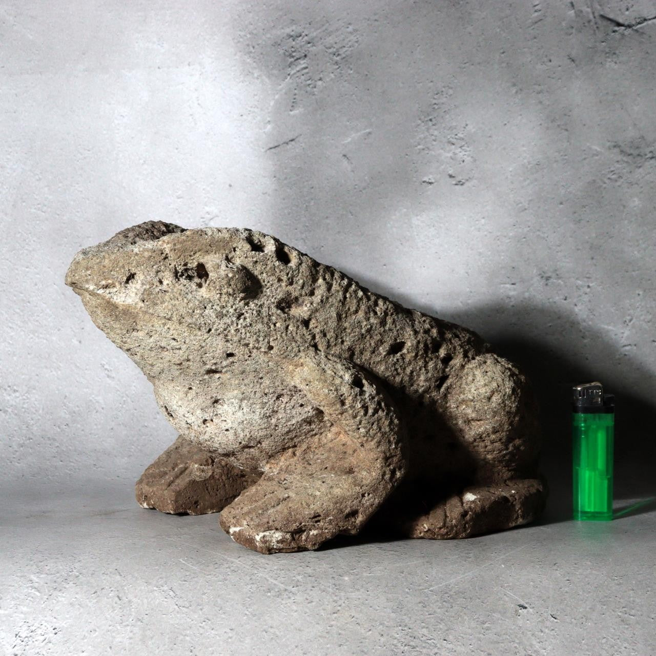 Japanese Carved Porous Stone Frog Sculpture Garden Ornament BT2562