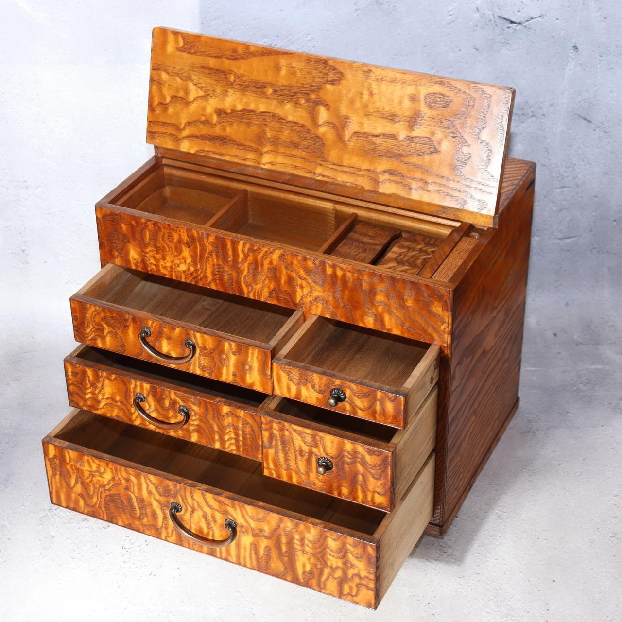 Fine Japanese Haribako - Rare "Tamamoku" Burl & Tiger Grain Wood Sewing Box1