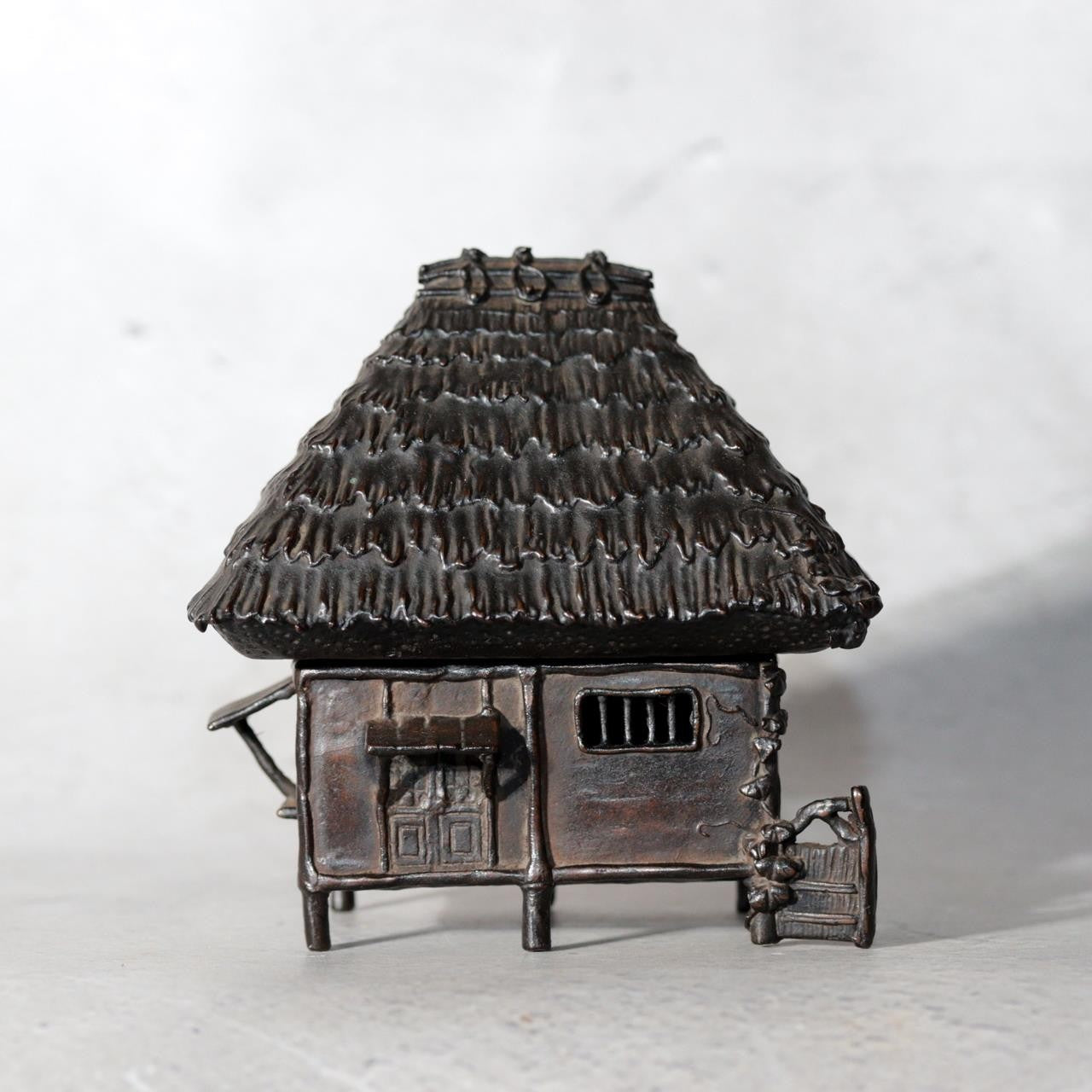Japanese Cast Bronze Thatched House Incense Burner Koro Kensai II Tomobako1