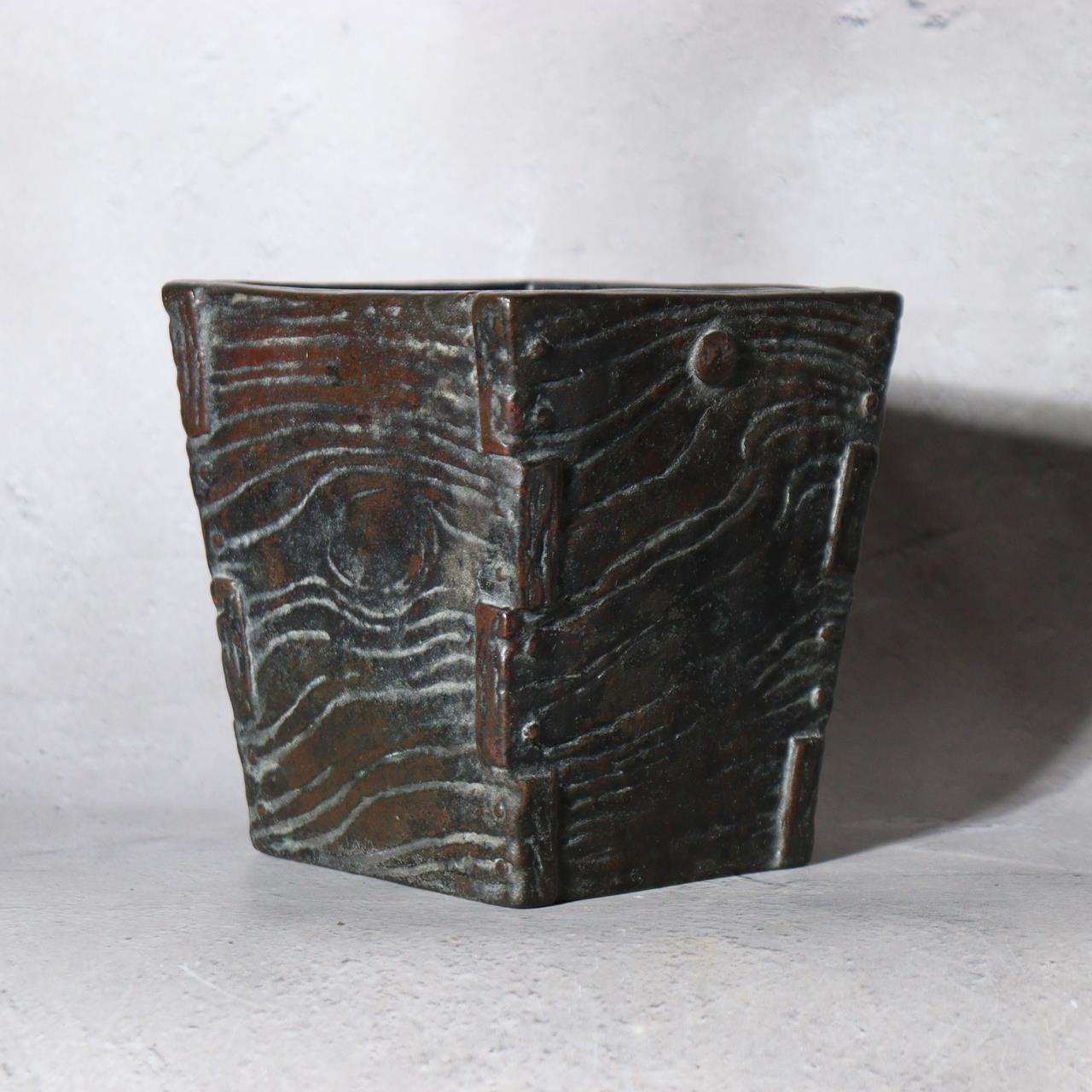 Japanese Meiji -Taisho Bronze Square Vase by Tsuda Shinzui — Mokume Texture1