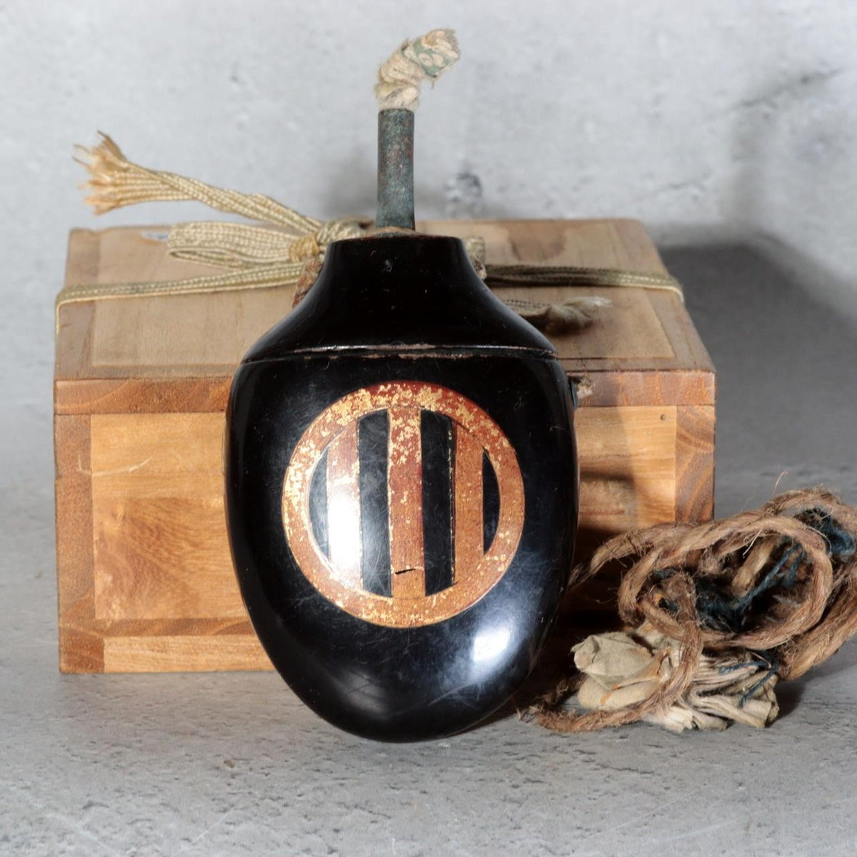 Antique Japanese Late Edo Kayaku-Ire Gunpowder Flask Date Clan Crest Samurai0
