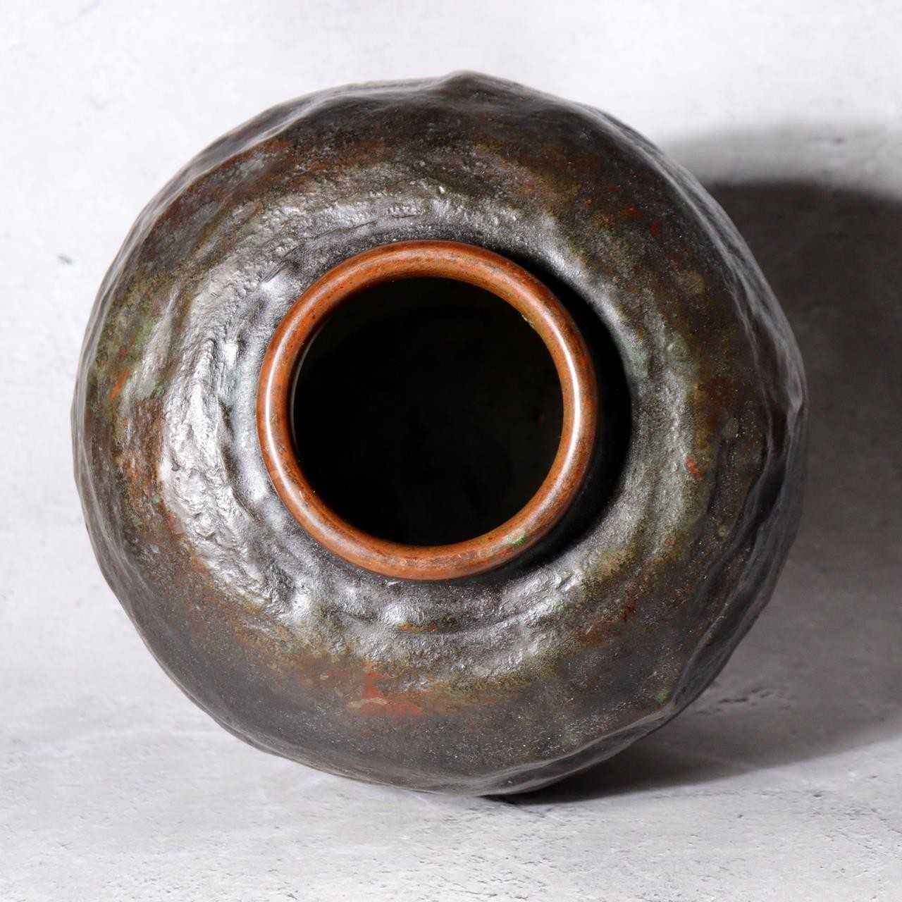 Japanese Mottled Purple Bronze Vase Hanshidou Artisan Signed 16.5cm BV7355