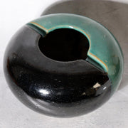 Japanese Ushinoto Kiln Round Vessel Iconic Green & Black Bi-color Design pottery2