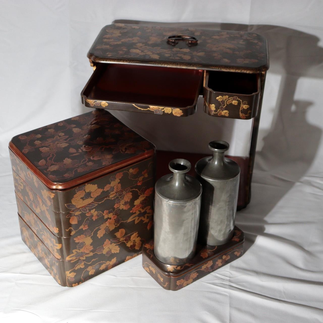 ​Antique Japanese Maki e Lacquer Nobento Sageju Picnic Set Tin Flasks WO63620