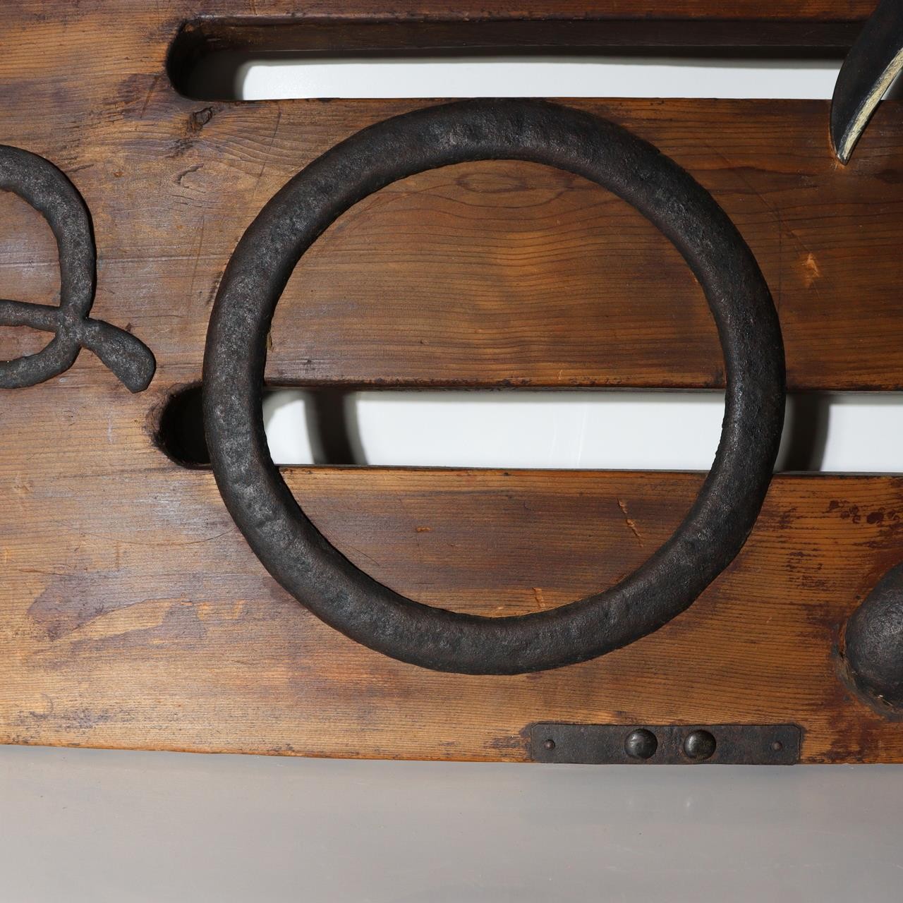 Japanese Antique Wood Kanban Shop Sign Kamawanu Sickle Ring Nu Rebus 72.5cm7