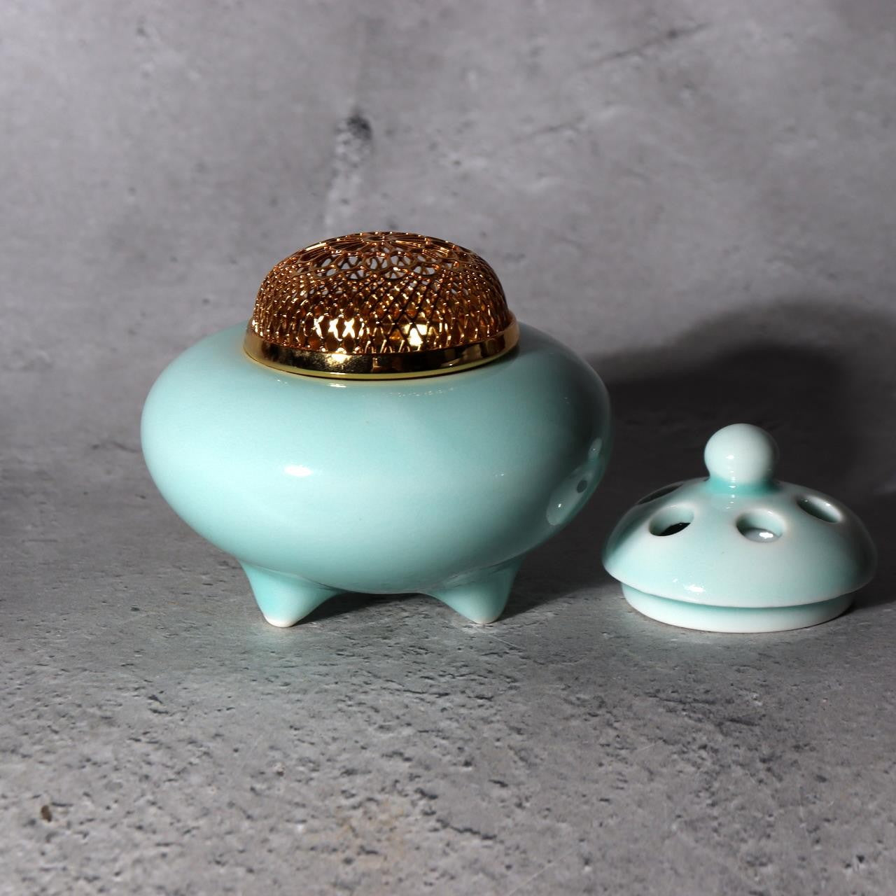 Japanese Buddhist Altar Incense Celadon Koro Burner Maki-e Sanbo Stand Bowls1