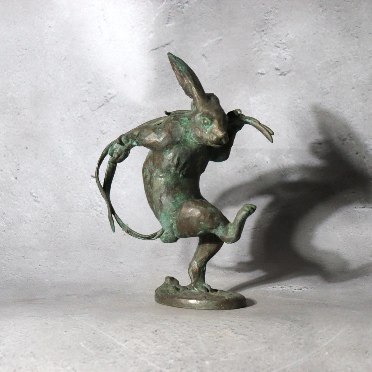 Japanese Bronze Rabbit Statue Masashi Natorigawa Dancing Pose BOSa653