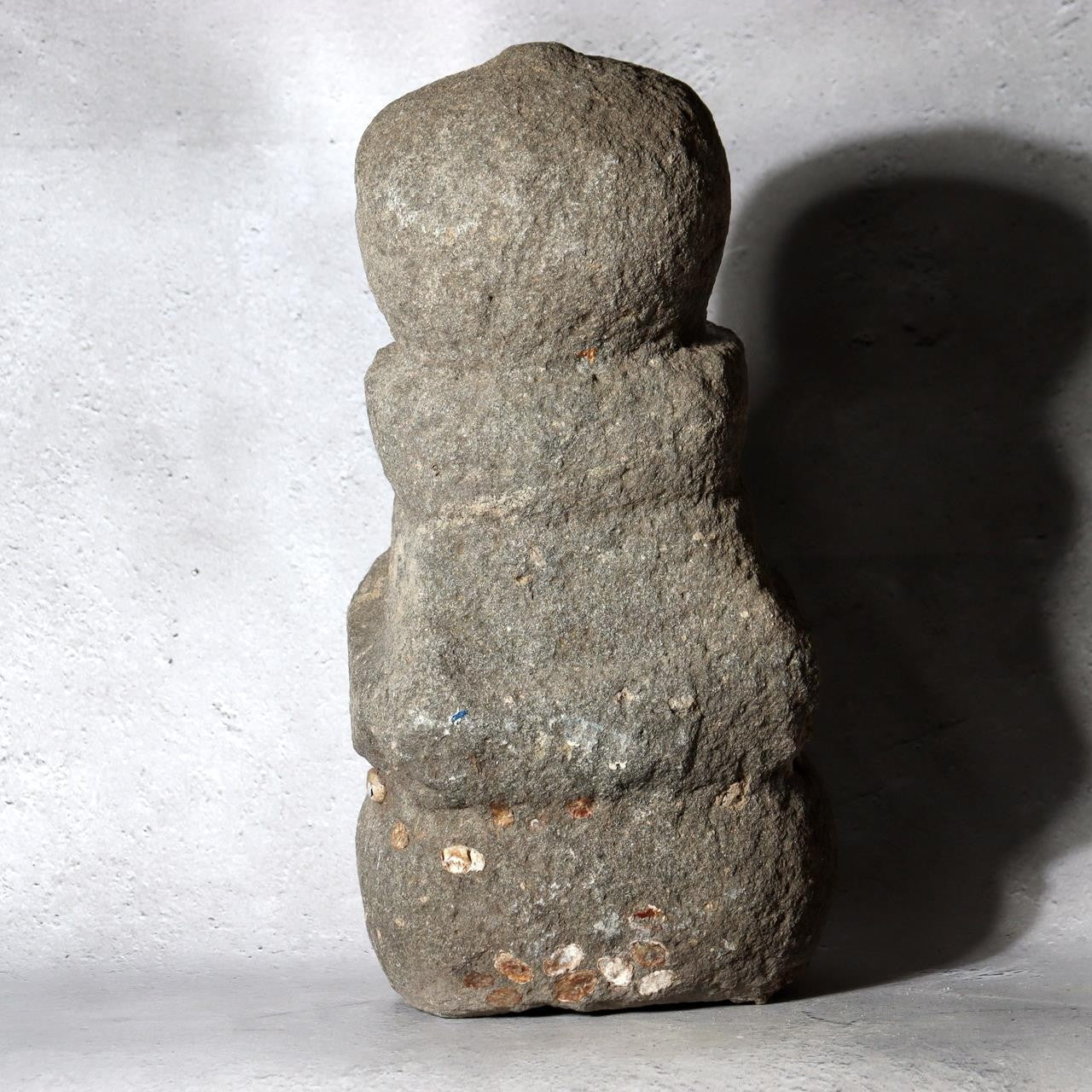 Antique Japanese Stone Gorinto Five-Element Pagoda Edo Period Maritime Shells4