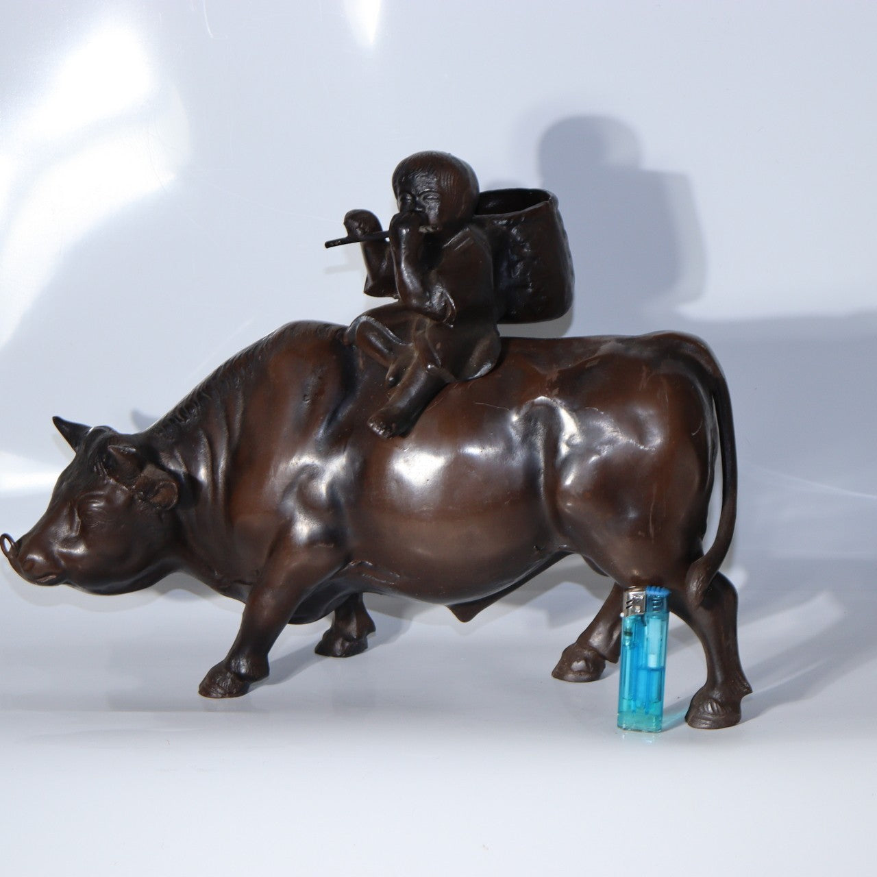 Vintage Japanese Cast Iron Bull Statue  Zen "Riding the Bull Home" 7.3kg BOSa223