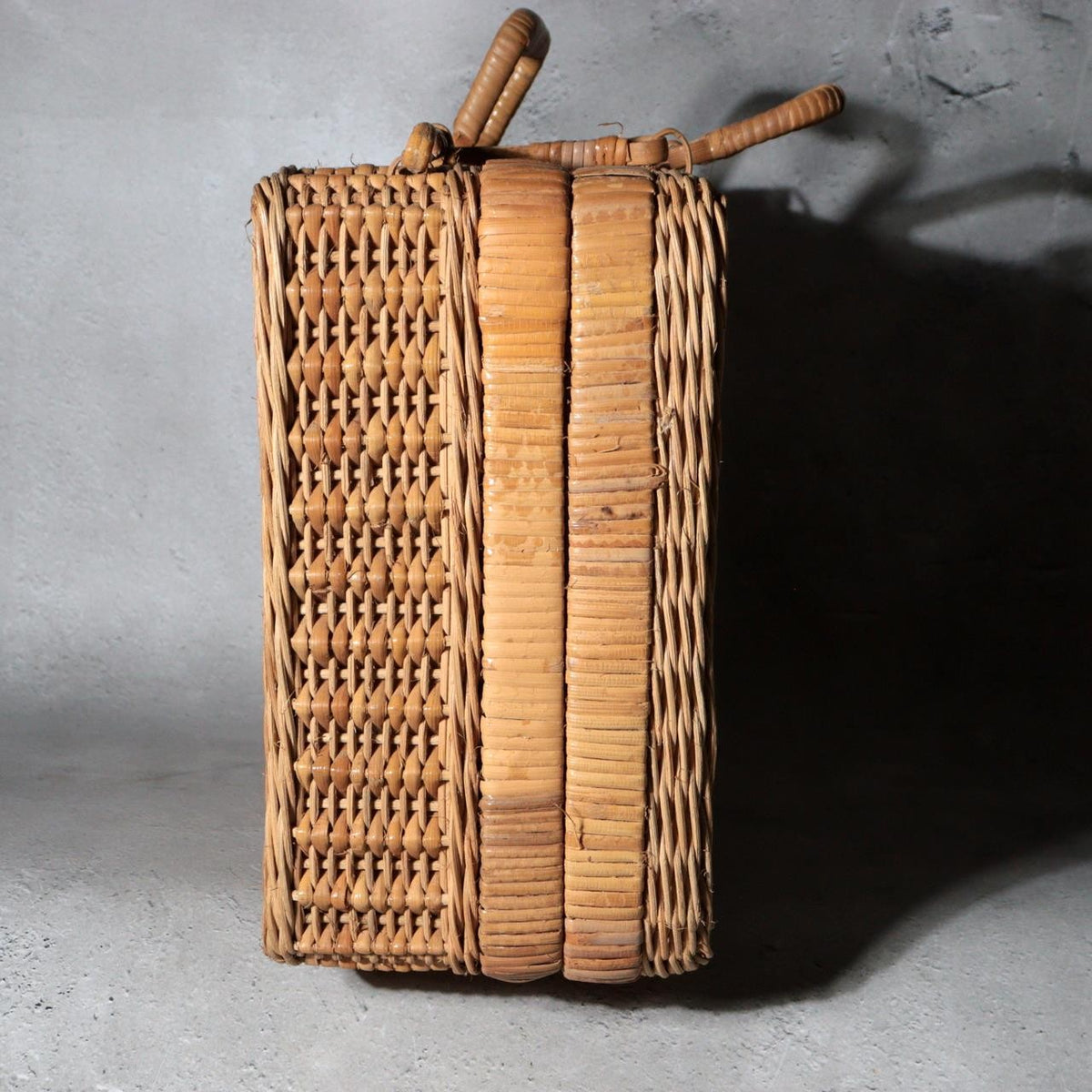 Vintage Japanese Bamboo Woven Basket Trunk Suitcase Bag5